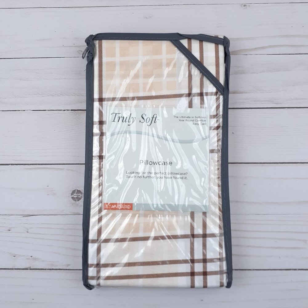 Truly Soft Pillow Cases Standard Beige Plaid Set of 2 - Picture 2 of 3